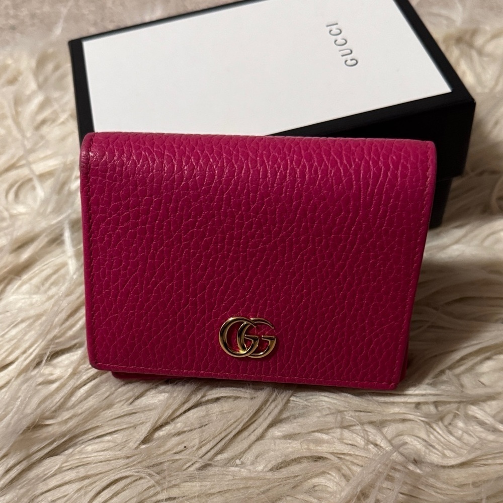 Gucci Fuchsia Compact Leather Wallet